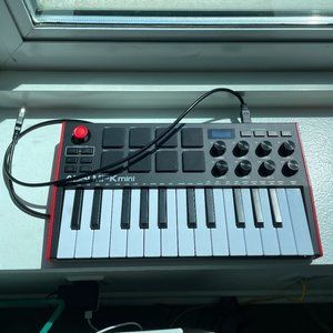 Akai MPK Mini MK3 25 Key Electronic Keyboard - Black/Red/White